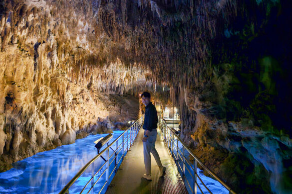 Keith Yuen @travelinspiration360 & Ken @shengxiangg exploring Gyokusendo Cave in Okinawa World